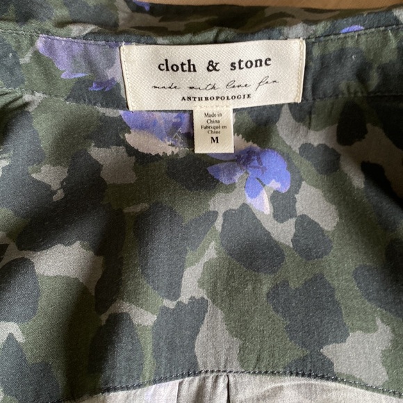 COPY - Anthropologie Cloth & Stone Camo Floral Button Front Blouse Green Gray S… - Picture 6 of 9